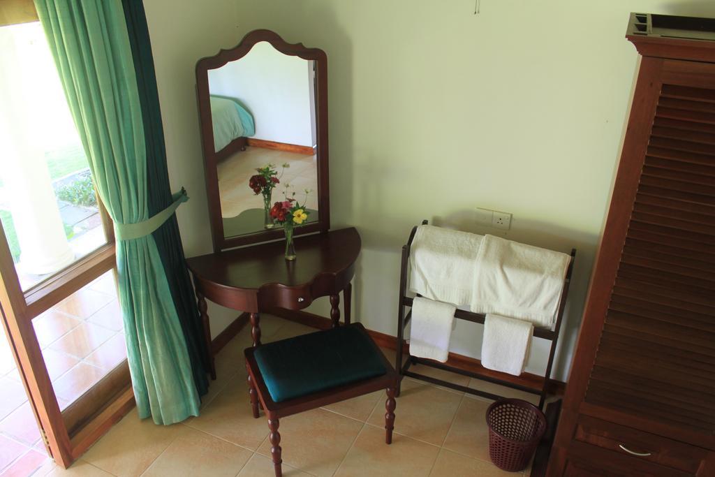 キャンディー Jungle Tide Bed & Breakfast 部屋 写真