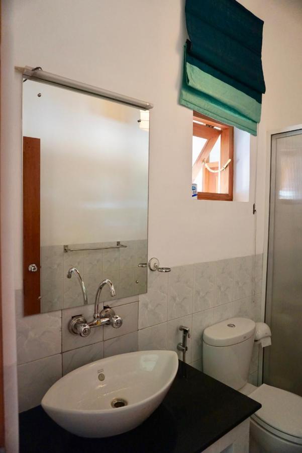 キャンディー Jungle Tide Bed & Breakfast エクステリア 写真